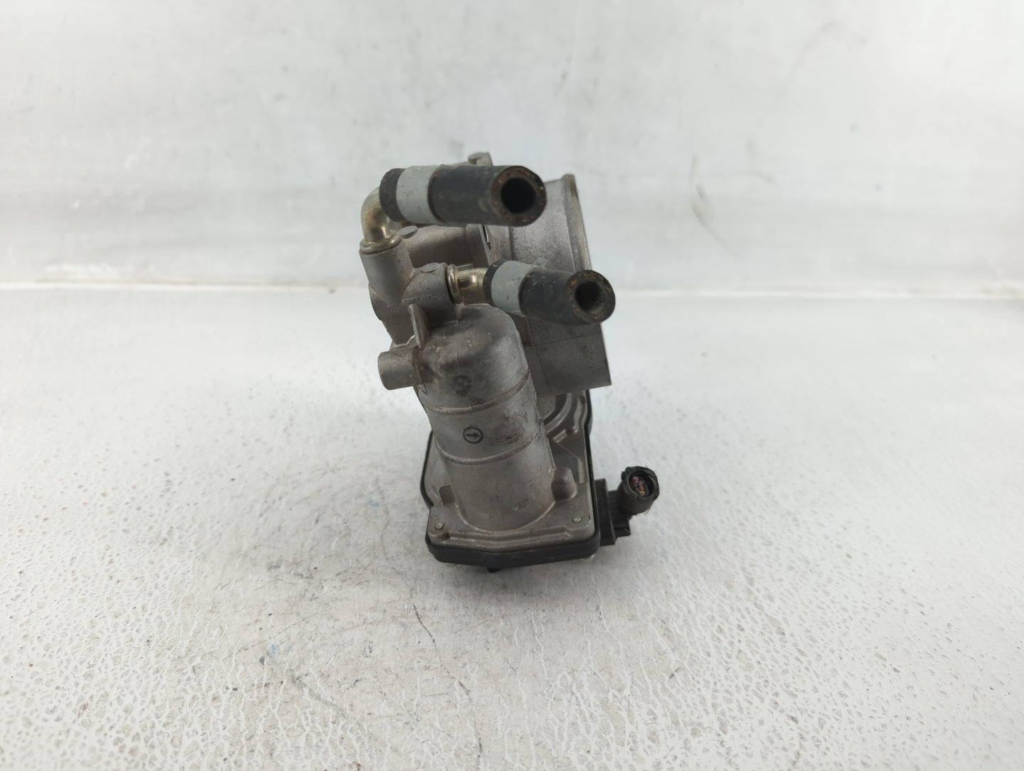 2009-2014 Nissan Murano Throttle Body P/N:RME70-11 Fits Fits 2007 2008 2009 2010 2011 2012 2013 2014 OEM Used Auto Parts - O