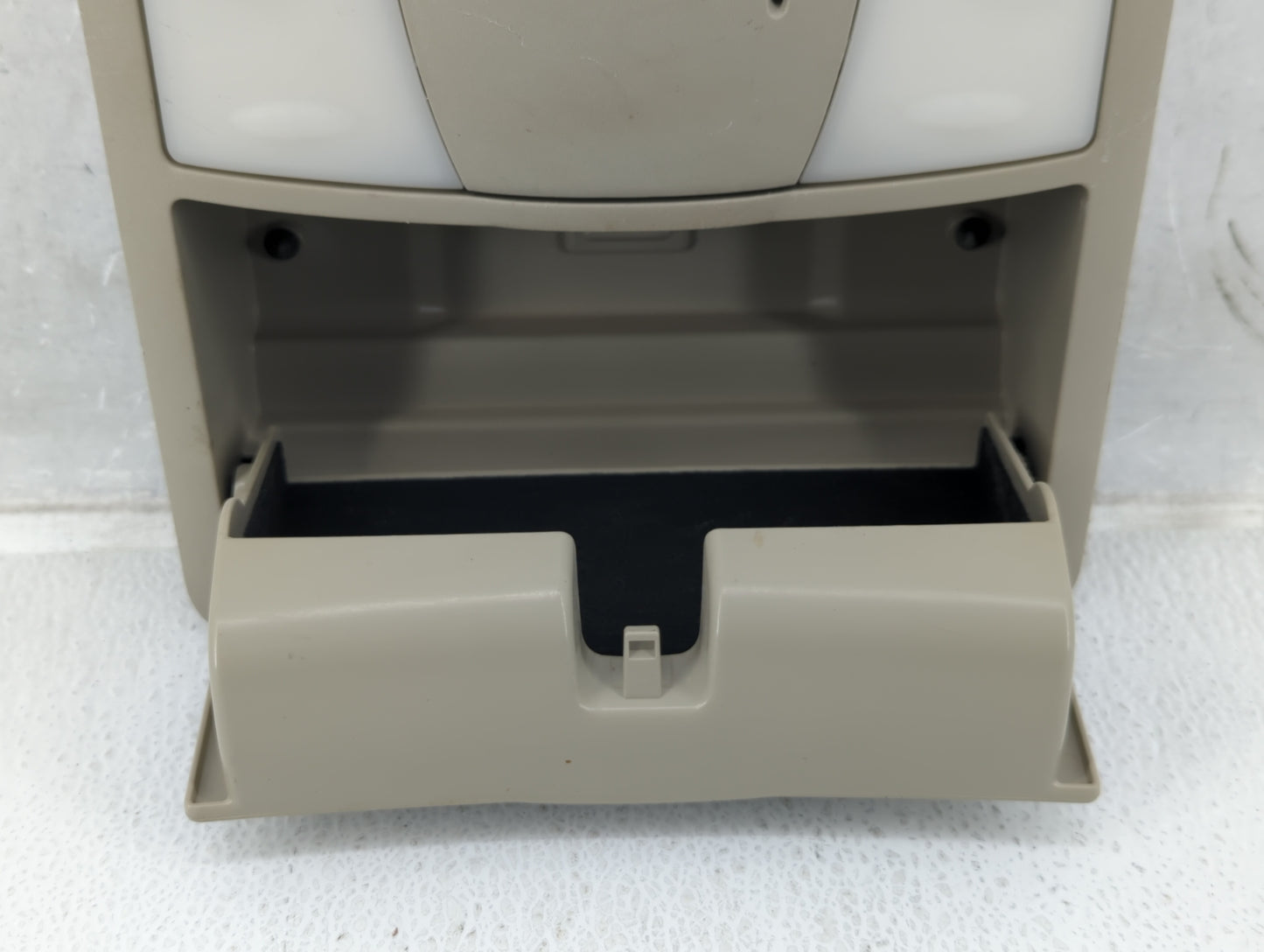 2009-2013 Nissan Murano Overhead Roof Console Interior Dome Light - Oemusedautoparts1.com