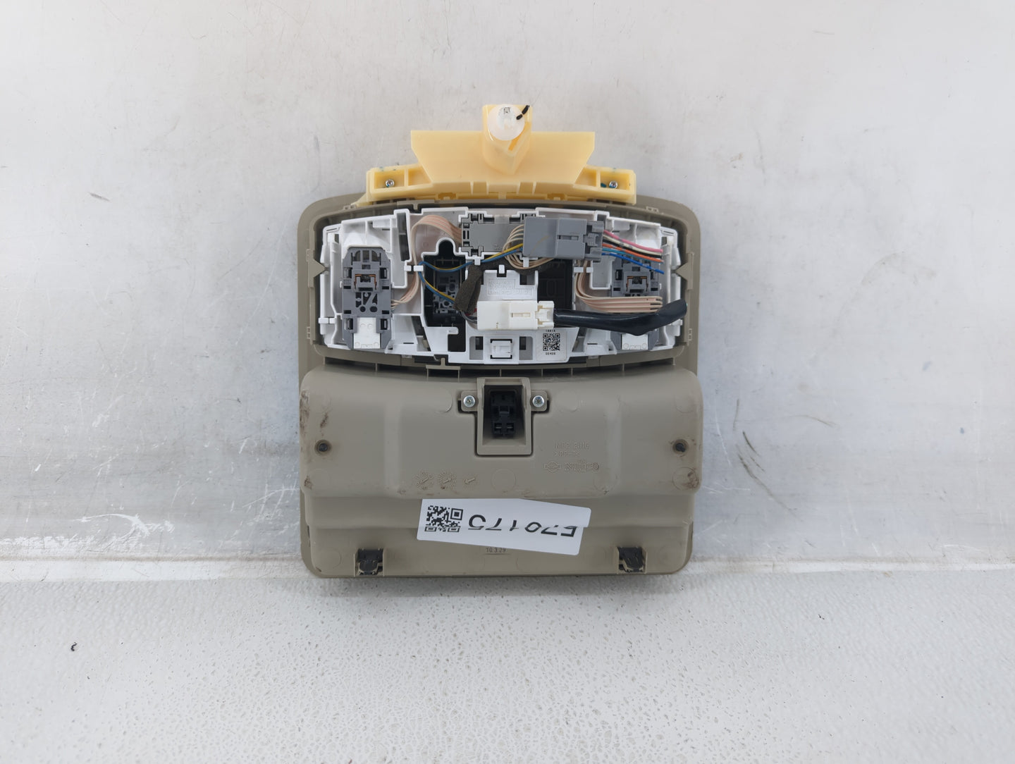 2009-2013 Nissan Murano Overhead Roof Console Interior Dome Light - Oemusedautoparts1.com
