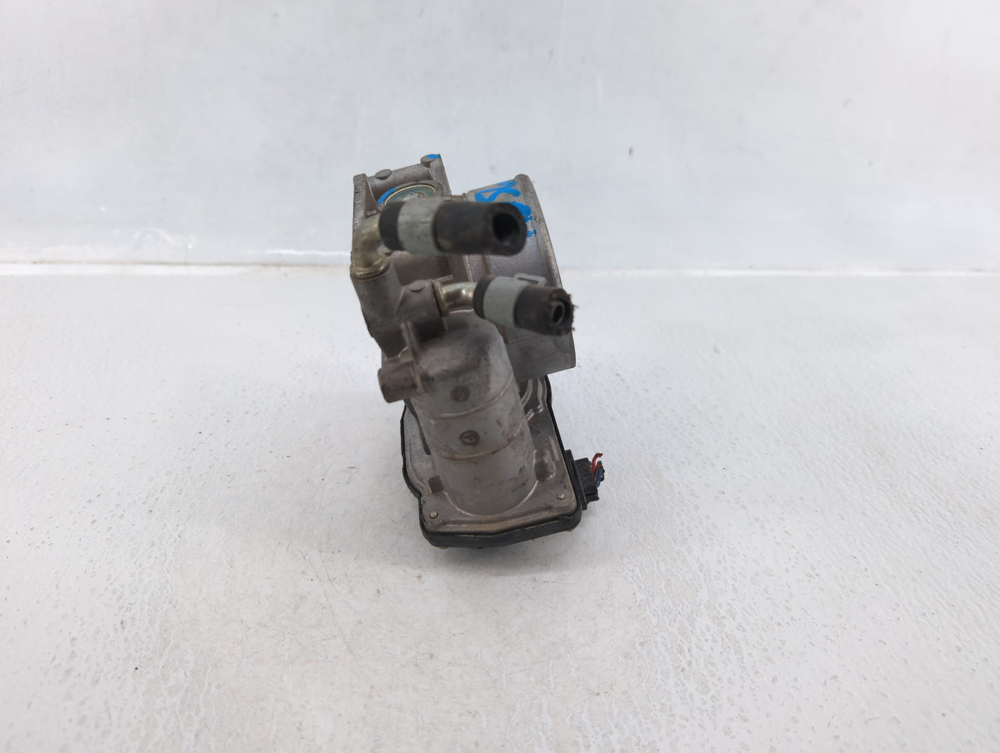 2009-2014 Nissan Murano Throttle Body P/N:RME70-11 Fits Fits 2007 2008 2009 2010 2011 2012 2013 2014 OEM Used Auto Parts - O