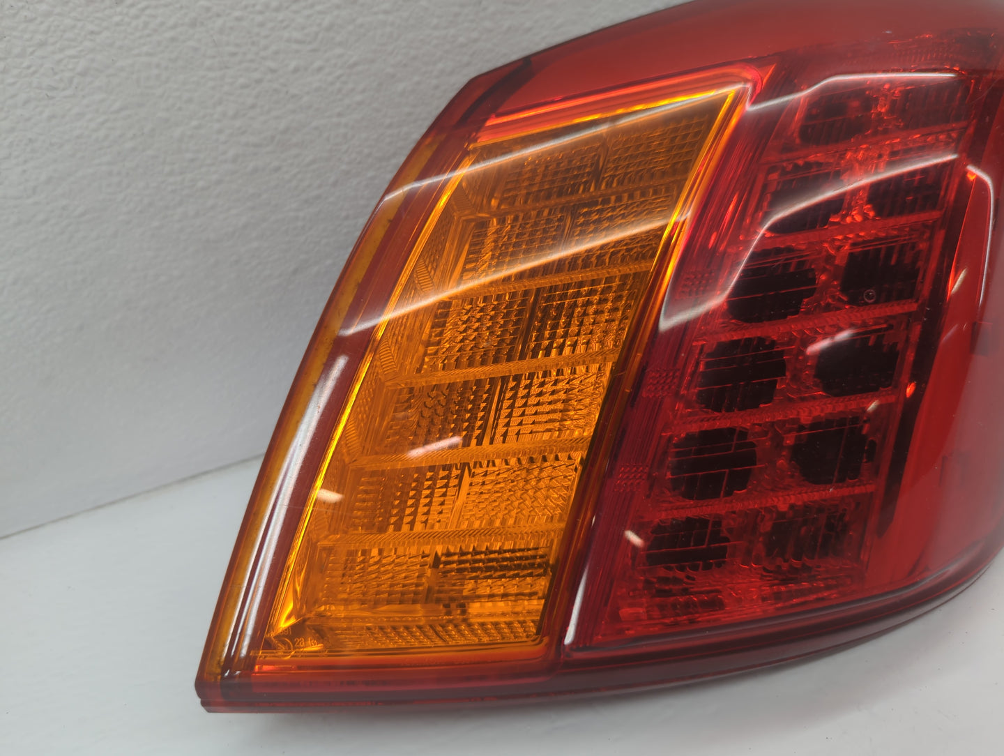 2009-2010 Nissan Murano Tail Light Assembly Passenger Right OEM P/N:#7440 Fits Fits 2009 2010 OEM Used Auto Parts - Oemuseda