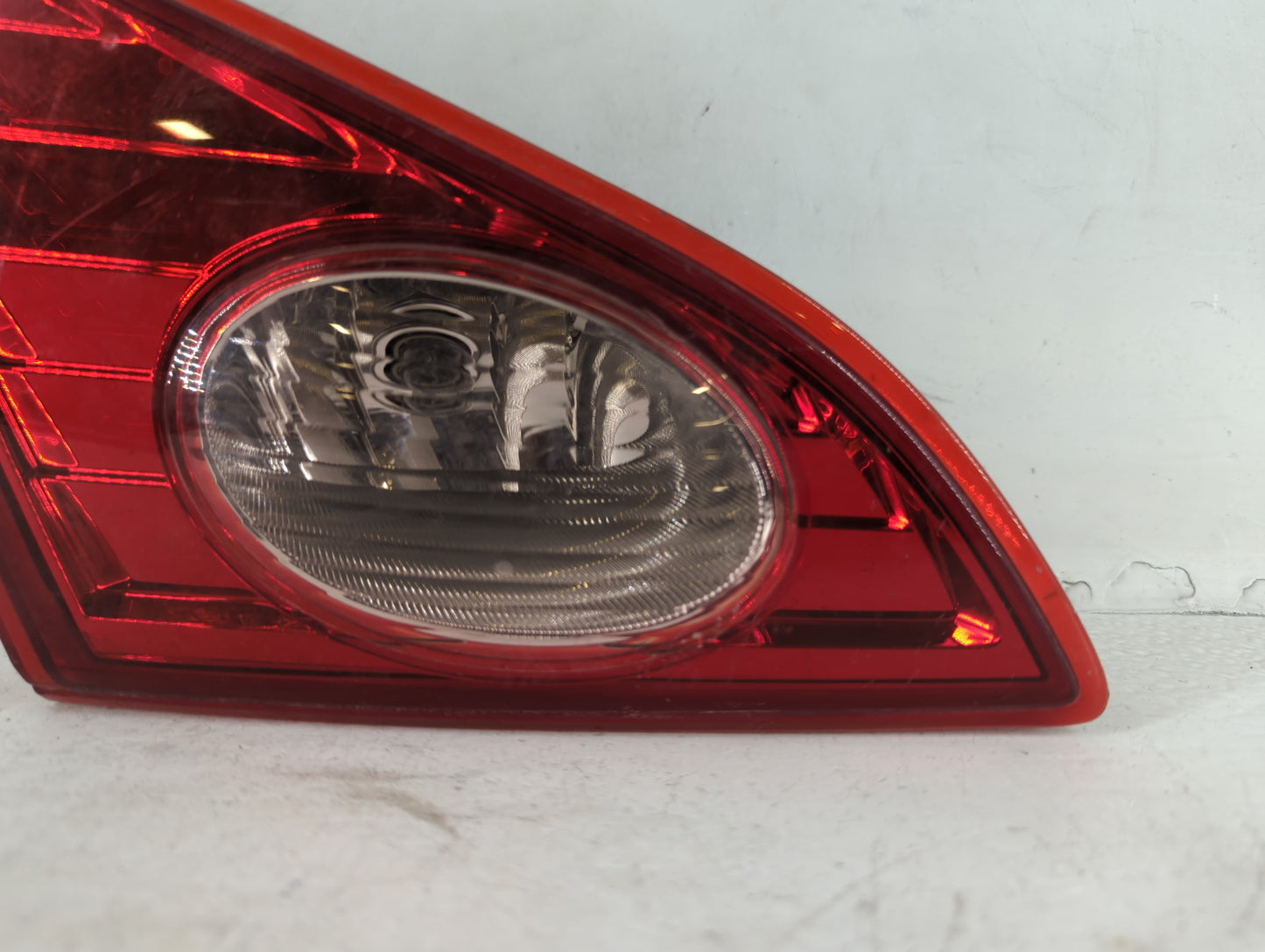 2009-2010 Nissan Murano Tail Light Assembly Driver Left OEM Fits Fits 2009 2010 OEM Used Auto Parts - Oemusedautoparts1.com