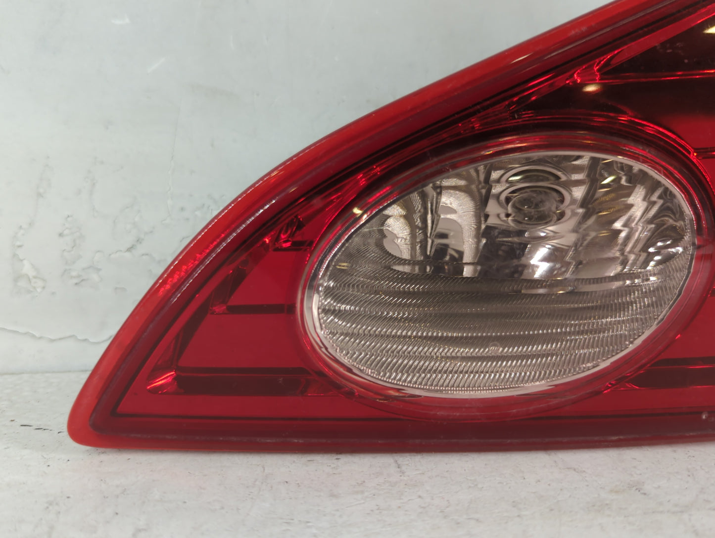 2009-2010 Nissan Murano Tail Light Assembly Driver Left OEM P/N:23266 Fits Fits 2009 2010 OEM Used Auto Parts - Oemusedautop