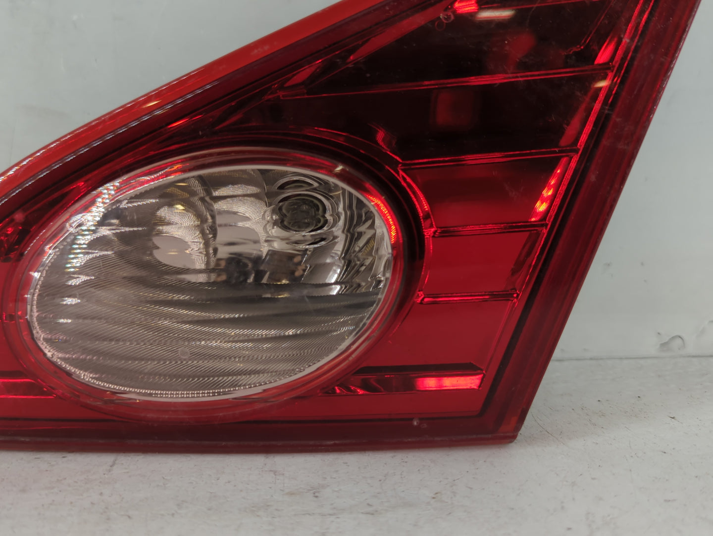 2009-2010 Nissan Murano Tail Light Assembly Driver Left OEM P/N:23266 Fits Fits 2009 2010 OEM Used Auto Parts - Oemusedautop