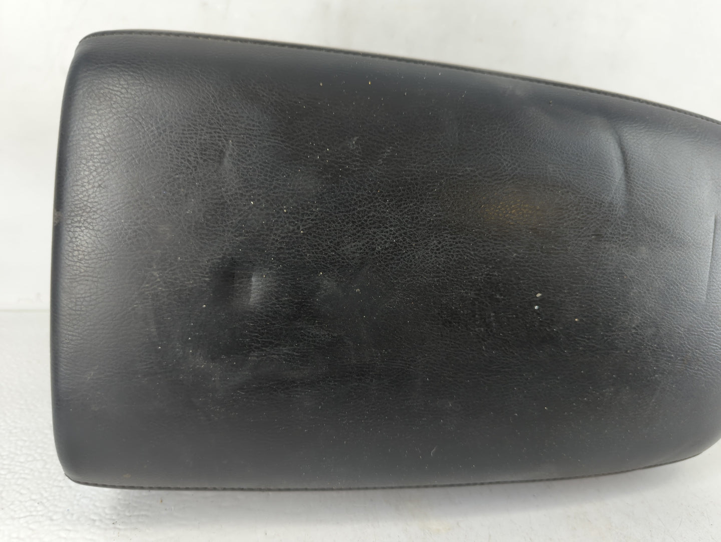 2010 Nissan Murano Center Console Armrest Cover Lid Fits OEM Used Auto Parts - Oemusedautoparts1.com