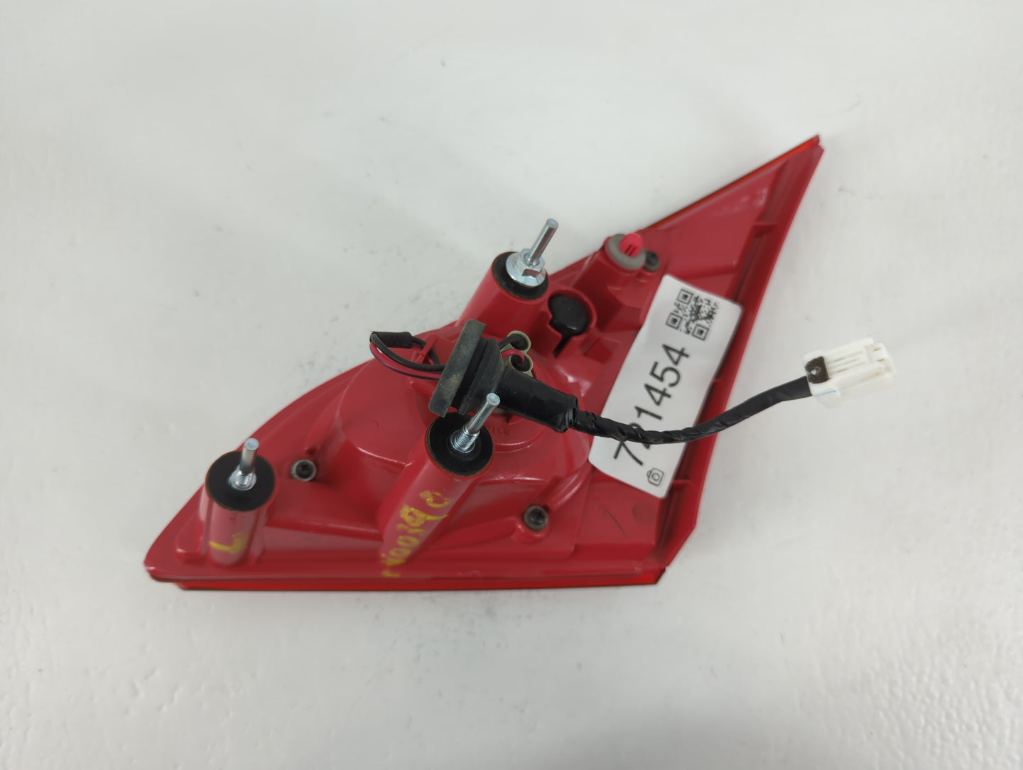 2009-2010 Nissan Murano Tail Light Assembly Driver Left OEM P/N:C78 12V Fits Fits 2009 2010 OEM Used Auto Parts - Oemusedaut