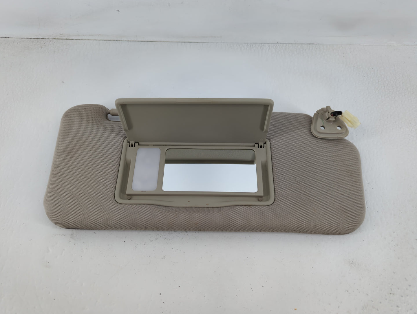 2009-2014 Nissan Murano Sun Visor Shade Replacement Passenger Right Mirror Fits Fits 2009 2010 2011 2012 2013 2014 OEM Used 