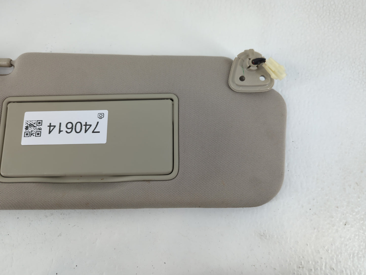 2009-2014 Nissan Murano Sun Visor Shade Replacement Passenger Right Mirror Fits Fits 2009 2010 2011 2012 2013 2014 OEM Used 