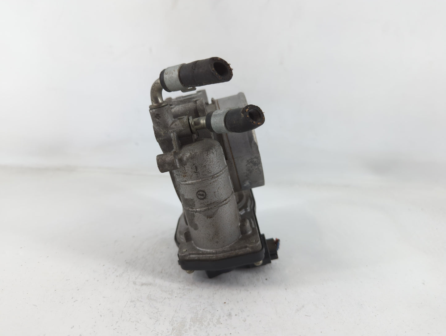 2009-2014 Nissan Murano Throttle Body P/N:G 0512 3 526-01 Fits Fits 2007 2008 2009 2010 2011 2012 2013 2014 OEM Used Auto Pa
