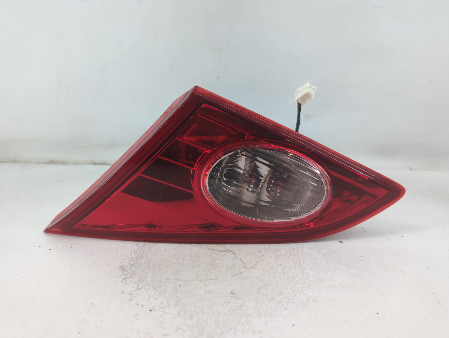 2009-2010 Nissan Murano Tail Light Assembly Driver Left OEM P/N:E423266 Fits Fits 2009 2010 OEM Used Auto Parts - Oemusedaut