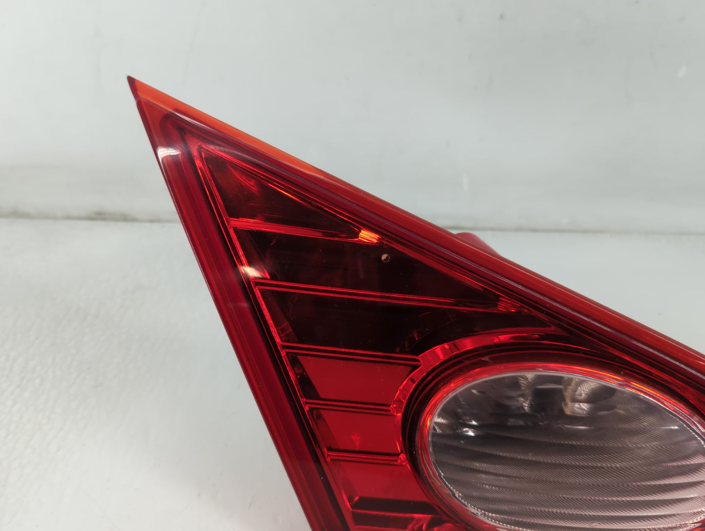 2009-2010 Nissan Murano Tail Light Assembly Driver Left OEM Fits Fits 2009 2010 OEM Used Auto Parts - Oemusedautoparts1.com
