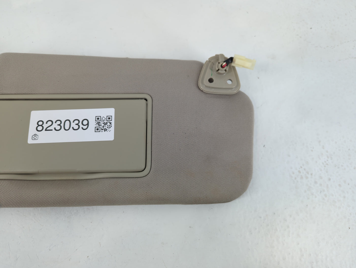 2009-2014 Nissan Murano Sun Visor Shade Replacement Passenger Right Mirror Fits Fits 2009 2010 2011 2012 2013 2014 OEM Used 