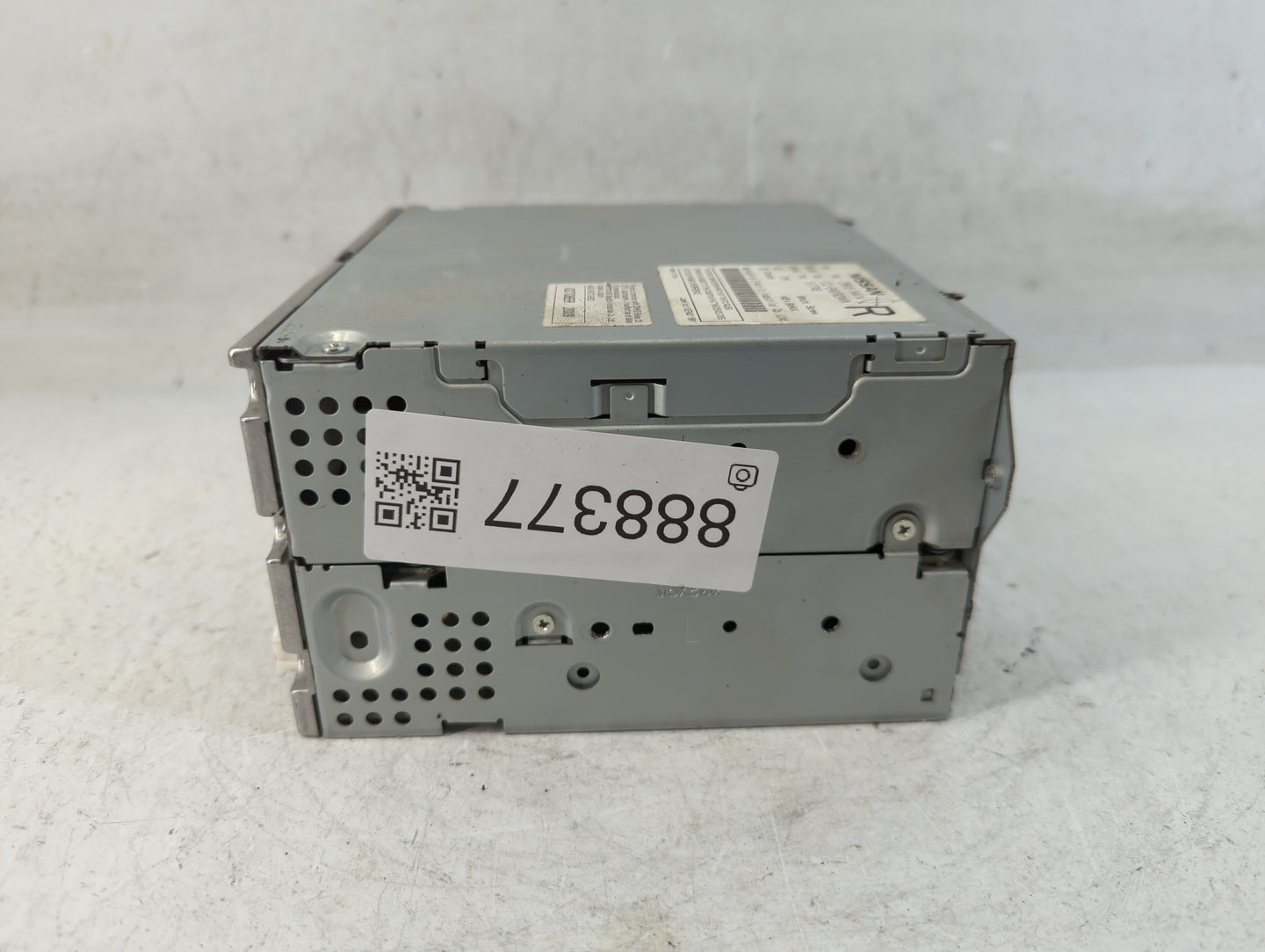 2009-2010 Nissan Murano Radio AM FM Cd Player Receiver Replacement P/N:25915 1AA1A Fits Fits 2009 2010 OEM Used Auto Parts -