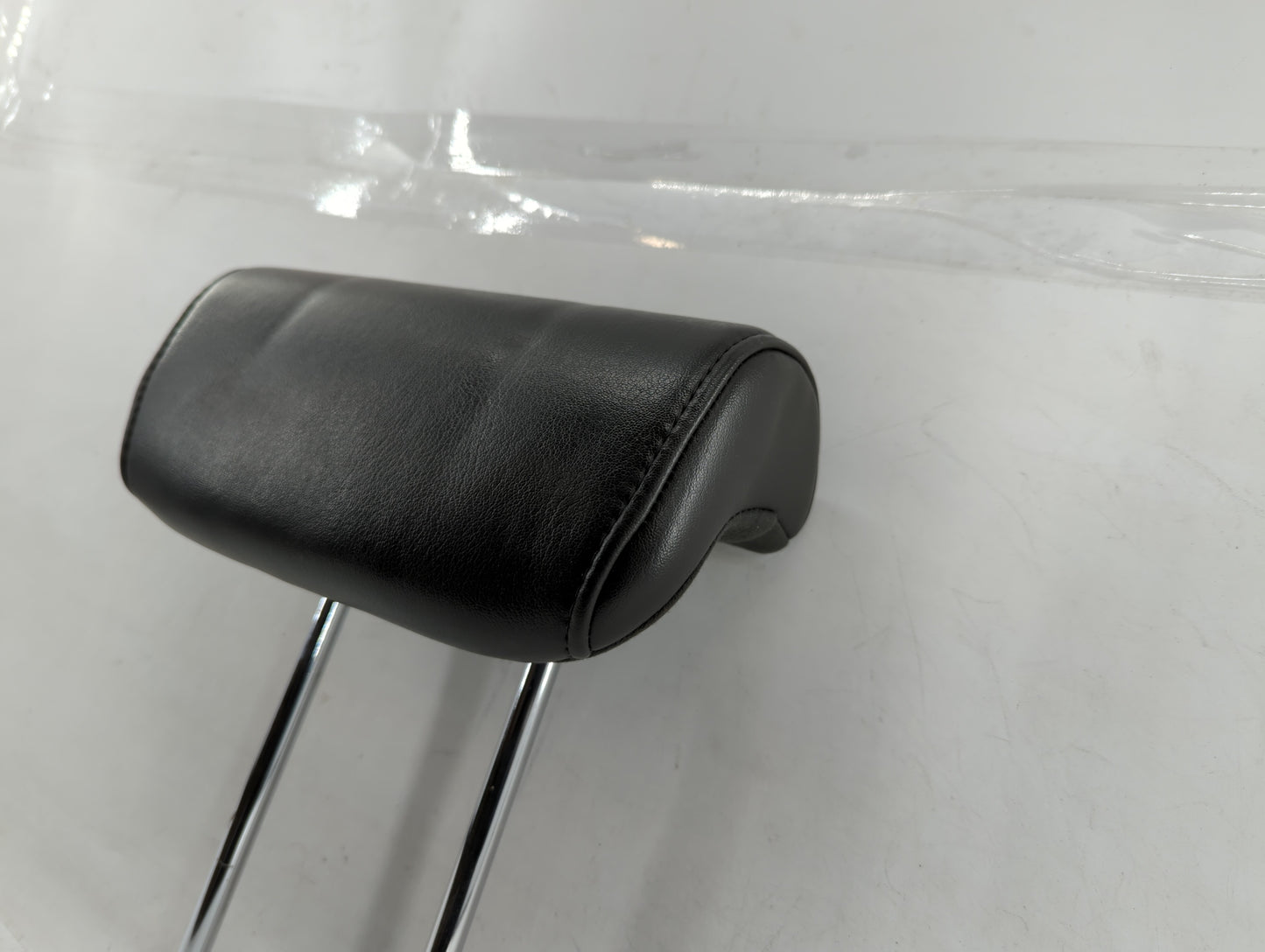 2010 Nissan Pathfinder Headrest Head Rest Rear Center Seat Fits OEM Used Auto Parts - Oemusedautoparts1.com