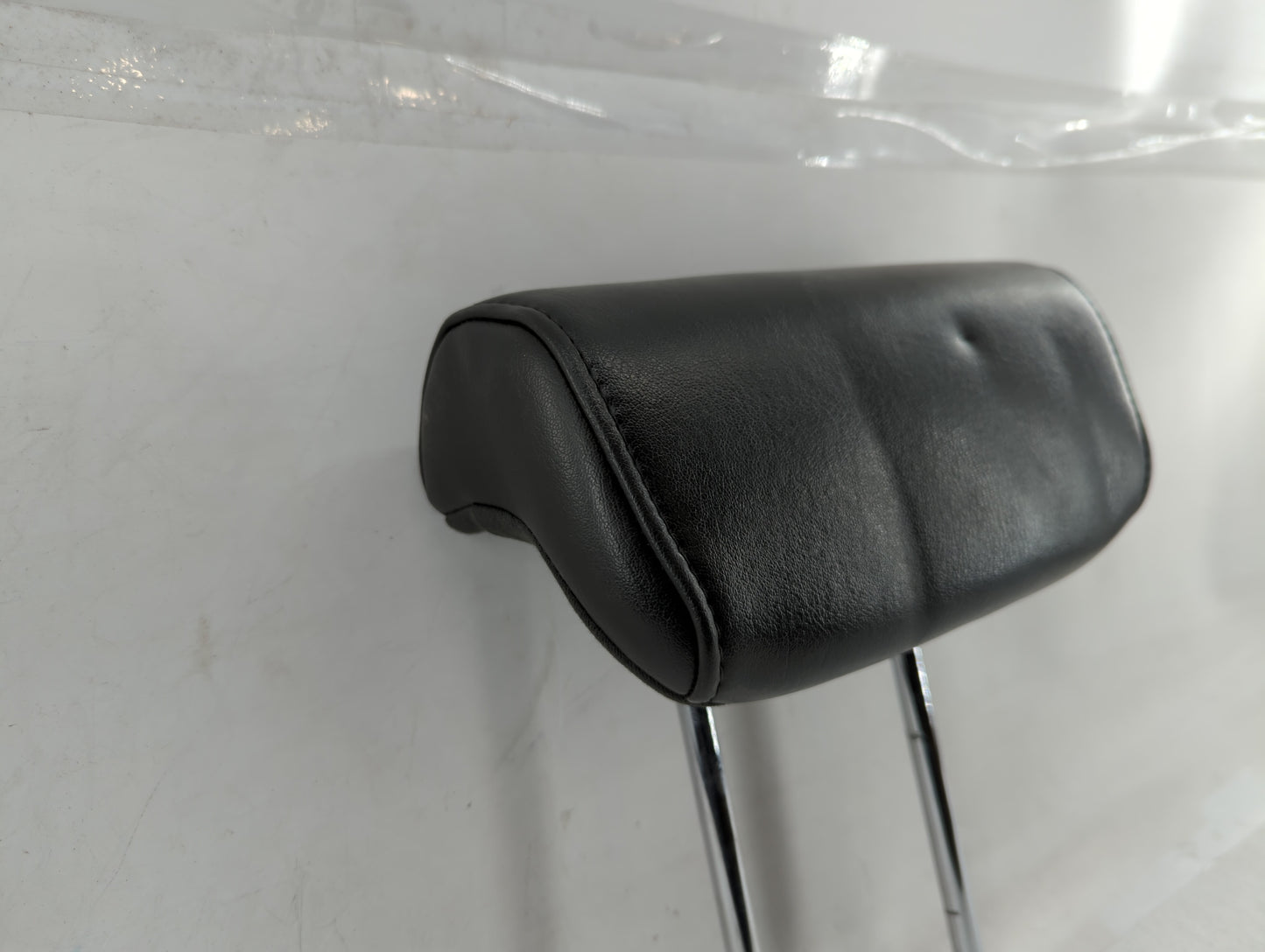 2010 Nissan Pathfinder Headrest Head Rest Rear Center Seat Fits OEM Used Auto Parts - Oemusedautoparts1.com