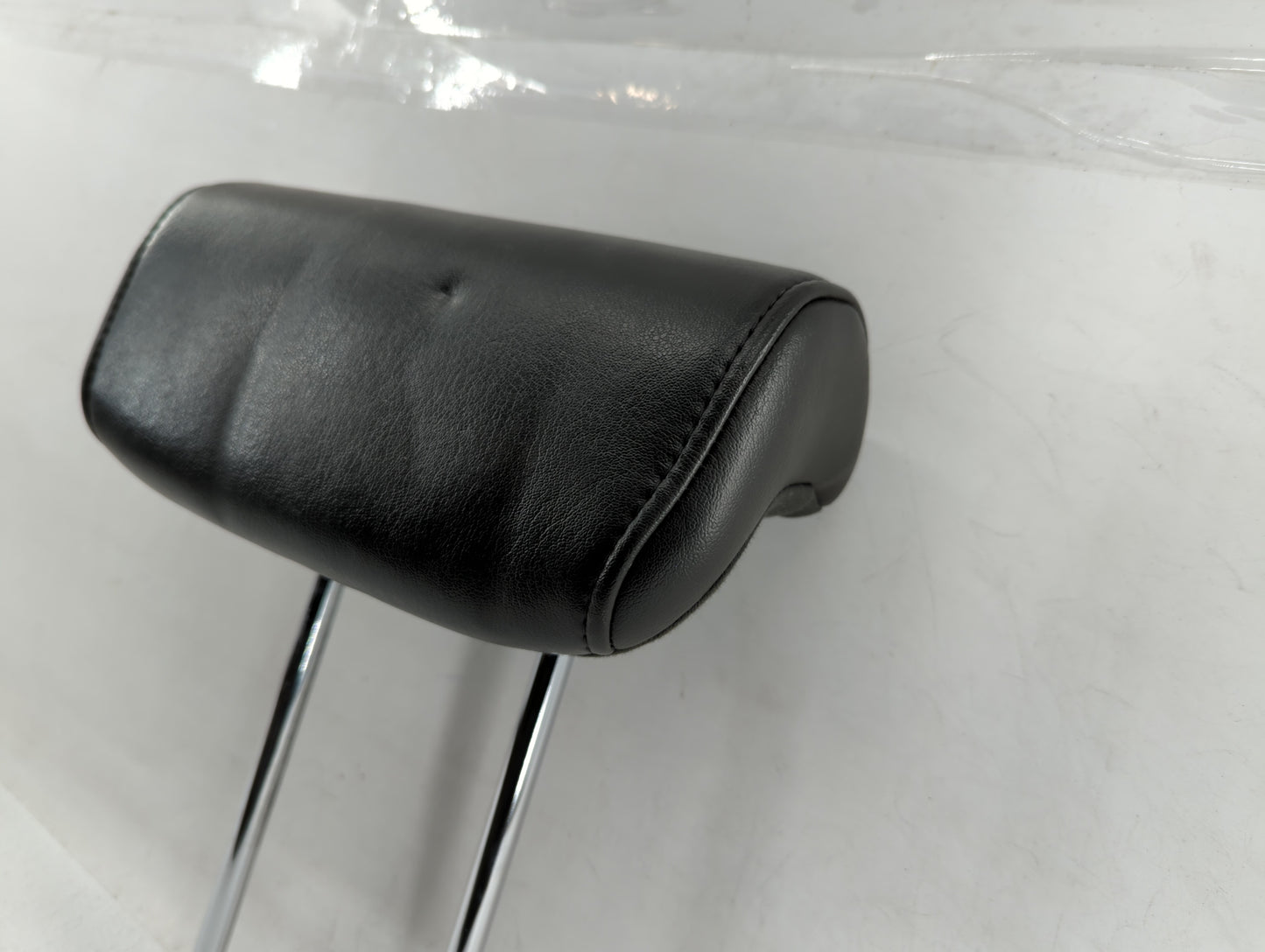2010 Nissan Pathfinder Headrest Head Rest Rear Center Seat Fits OEM Used Auto Parts - Oemusedautoparts1.com