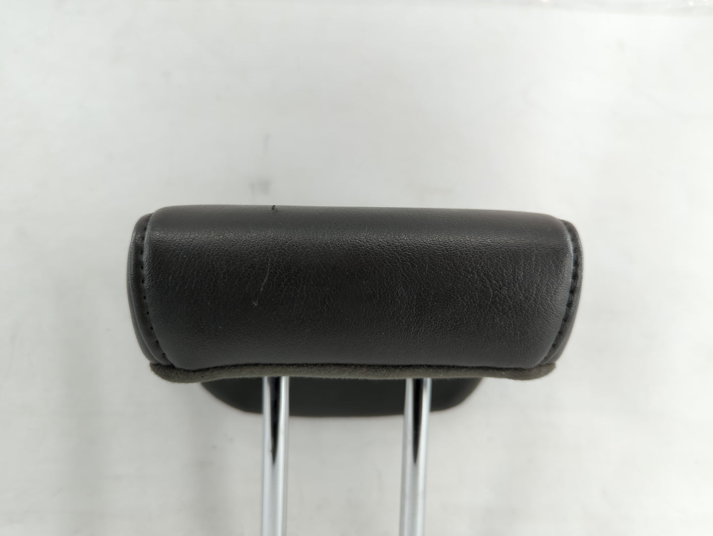 2009-2010 Nissan Pathfinder Headrest Head Rest Rear Center Seat Fits Fits 2009 2010 OEM Used Auto Parts - Oemusedautoparts1.
