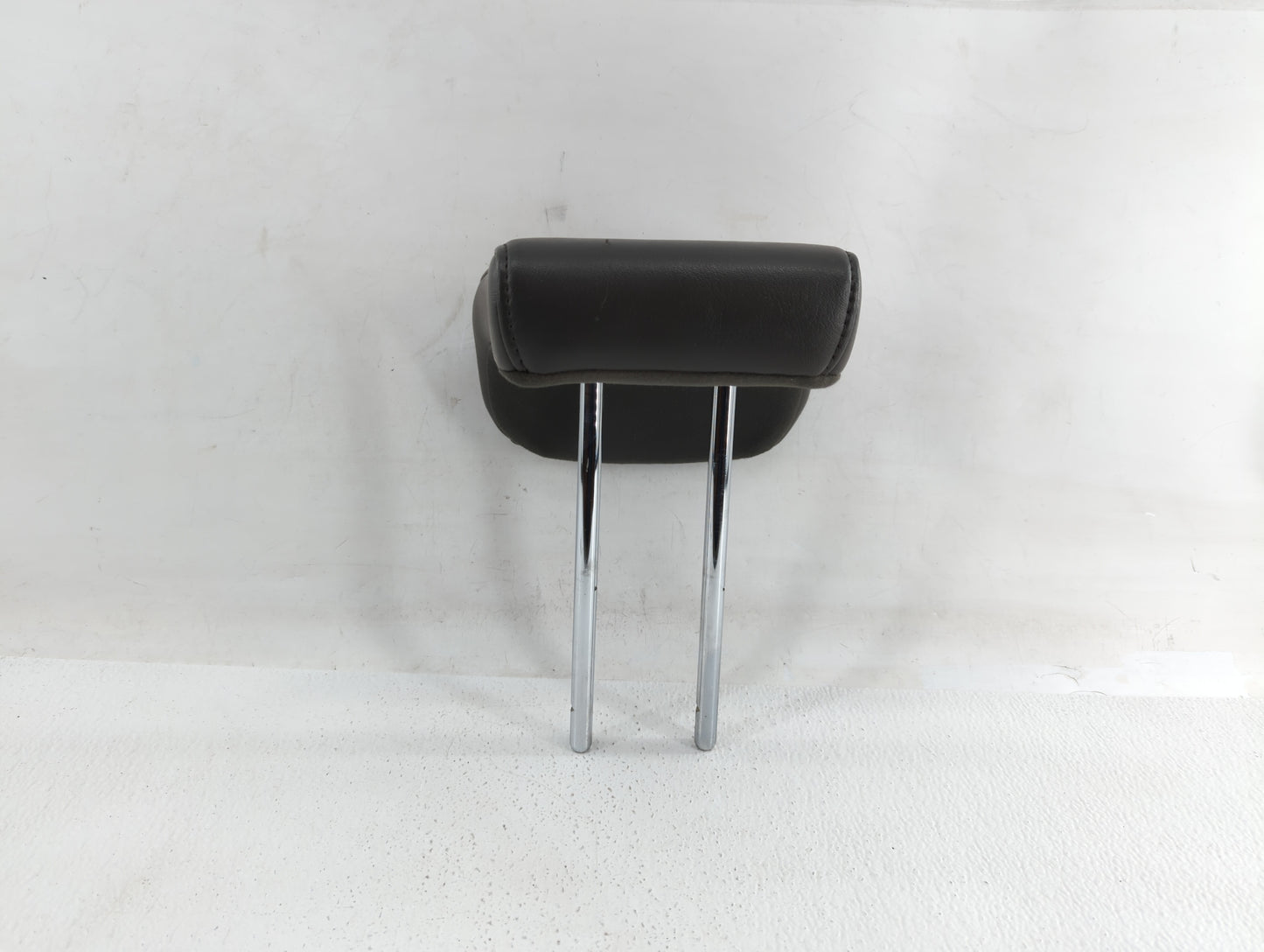 2009-2010 Nissan Pathfinder Headrest Head Rest Rear Center Seat Fits Fits 2009 2010 OEM Used Auto Parts - Oemusedautoparts1.