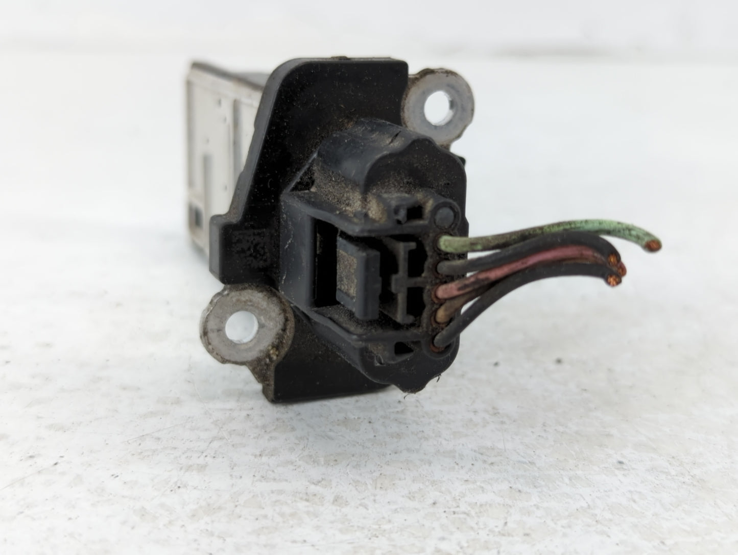 2005-2014 Nissan Pathfinder Mass Air Flow Meter Maf - Oemusedautoparts1.com