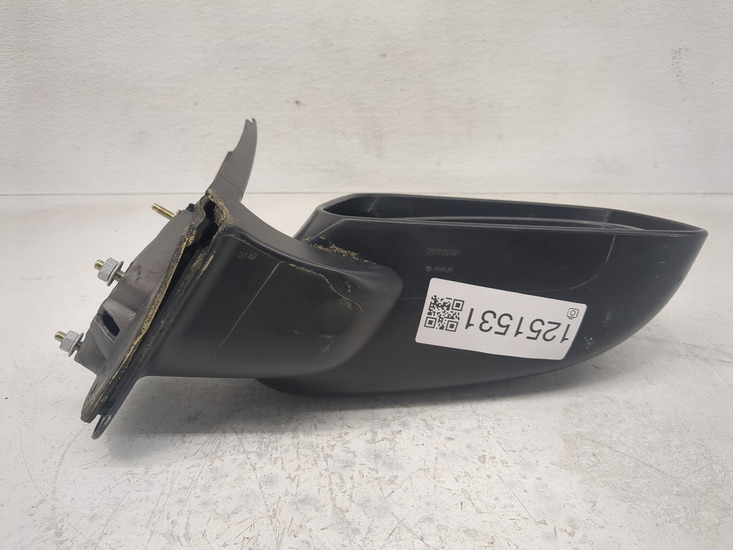 2010 Nissan Pickup Side Mirror Replacement Passenger Right View Door Mirror Fits OEM Used Auto Parts - Oemusedautoparts1.com