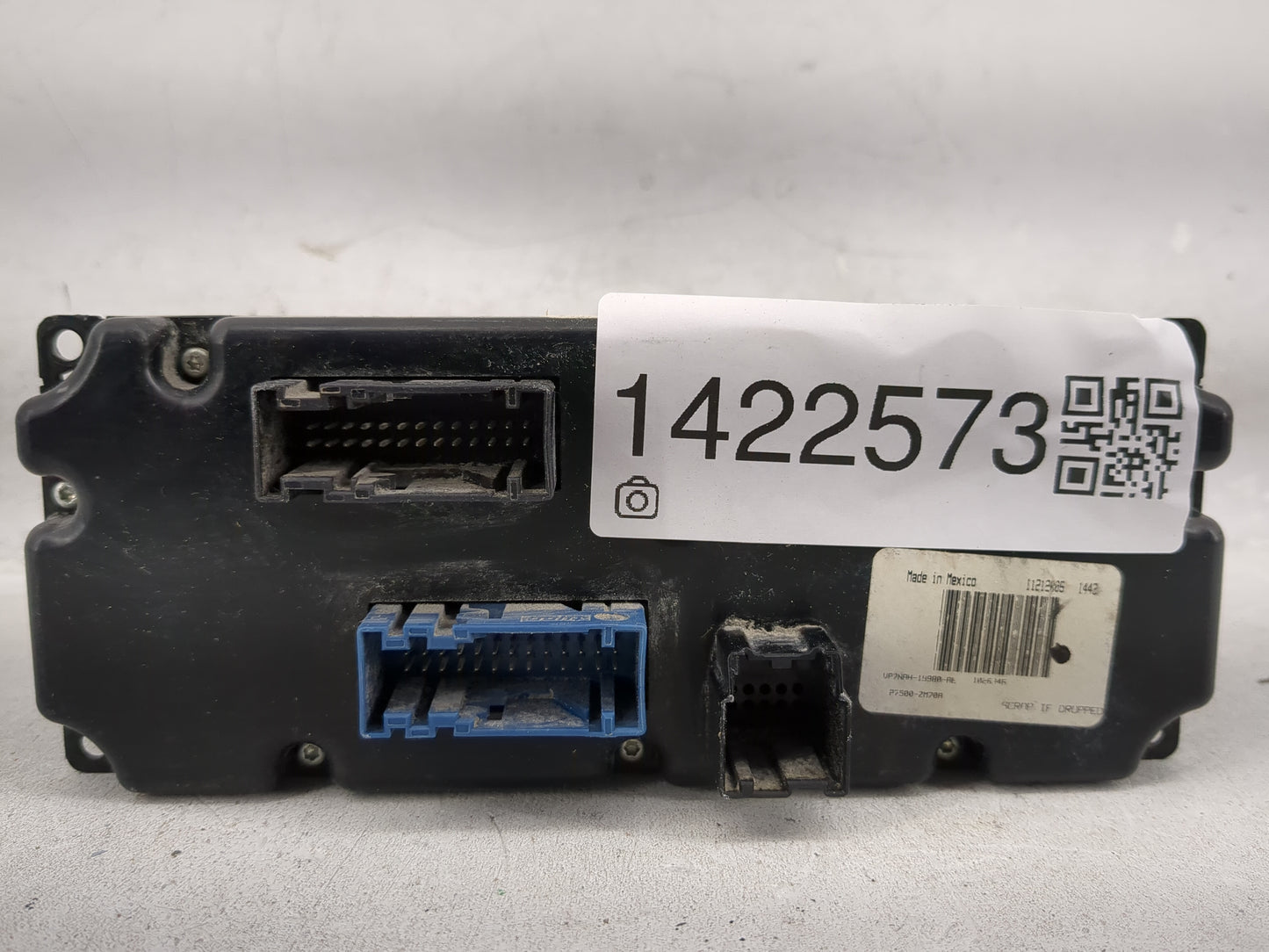 2010 Nissan Quest Climate Control Module Temperature AC/Heater Replacement Fits OEM Used Auto Parts - Oemusedautoparts1.com