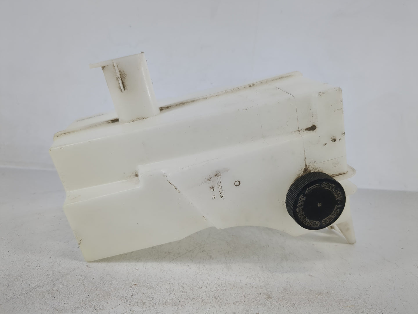 2008-2015 Nissan Rogue Radiator Coolant Overflow Expansion Tank Bottle 1168119 - Oemusedautoparts1.com