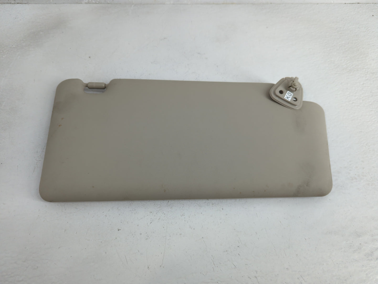 2008-2010 Nissan Rogue Sun Visor Shade Replacement Passenger Right Mirror Fits Fits 2008 2009 2010 OEM Used Auto Parts - Oem