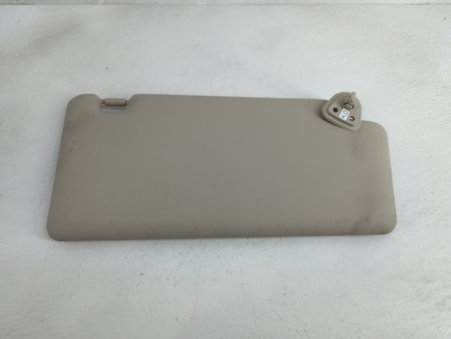 2008-2010 Nissan Rogue Sun Visor Shade Replacement Passenger Right Mirror Fits Fits 2008 2009 2010 OEM Used Auto Parts - Oem