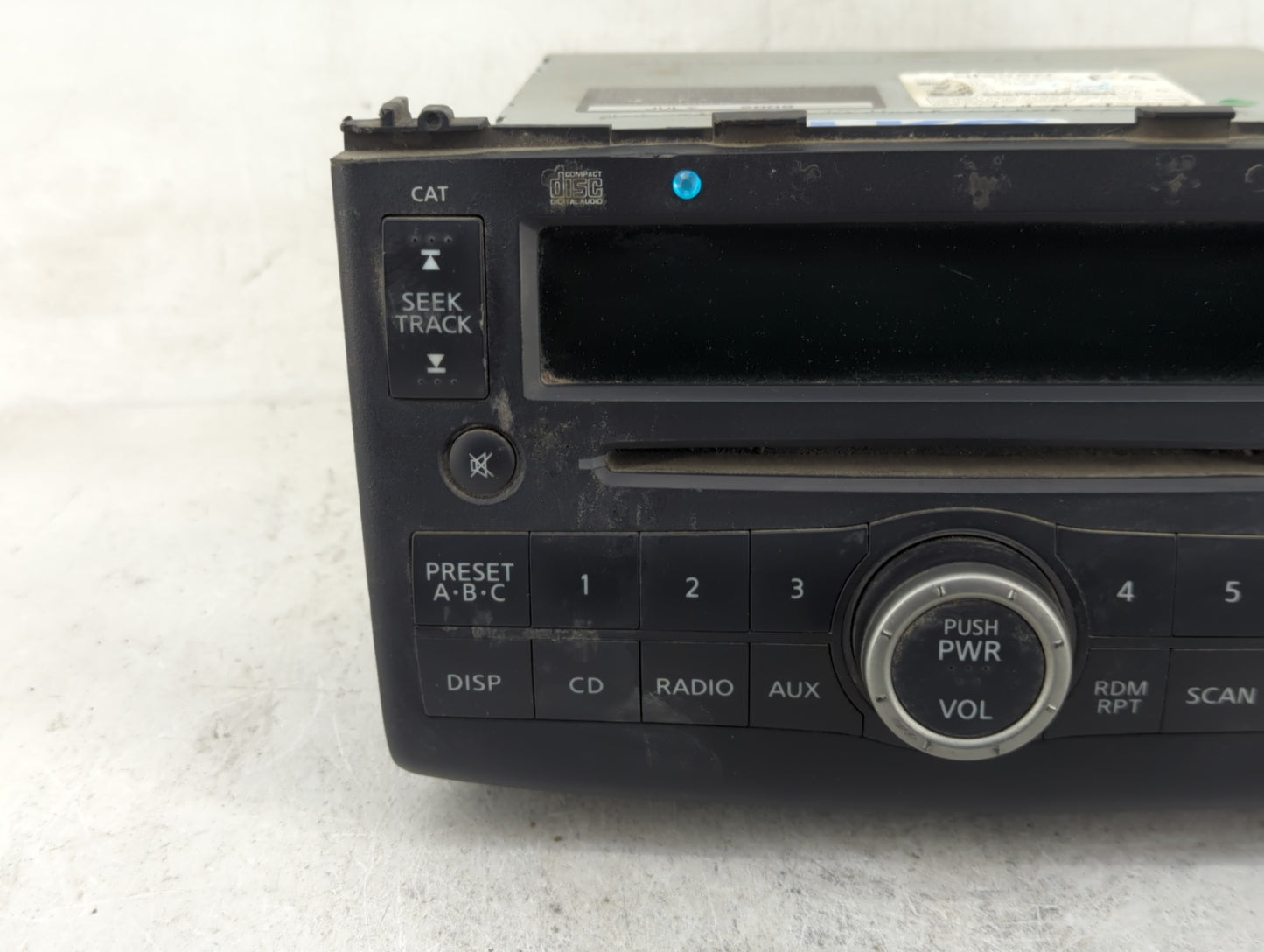 2009-2010 Nissan Rogue Radio AM FM Cd Player Receiver Replacement Fits Fits 2009 2010 OEM Used Auto Parts - Oemusedautoparts