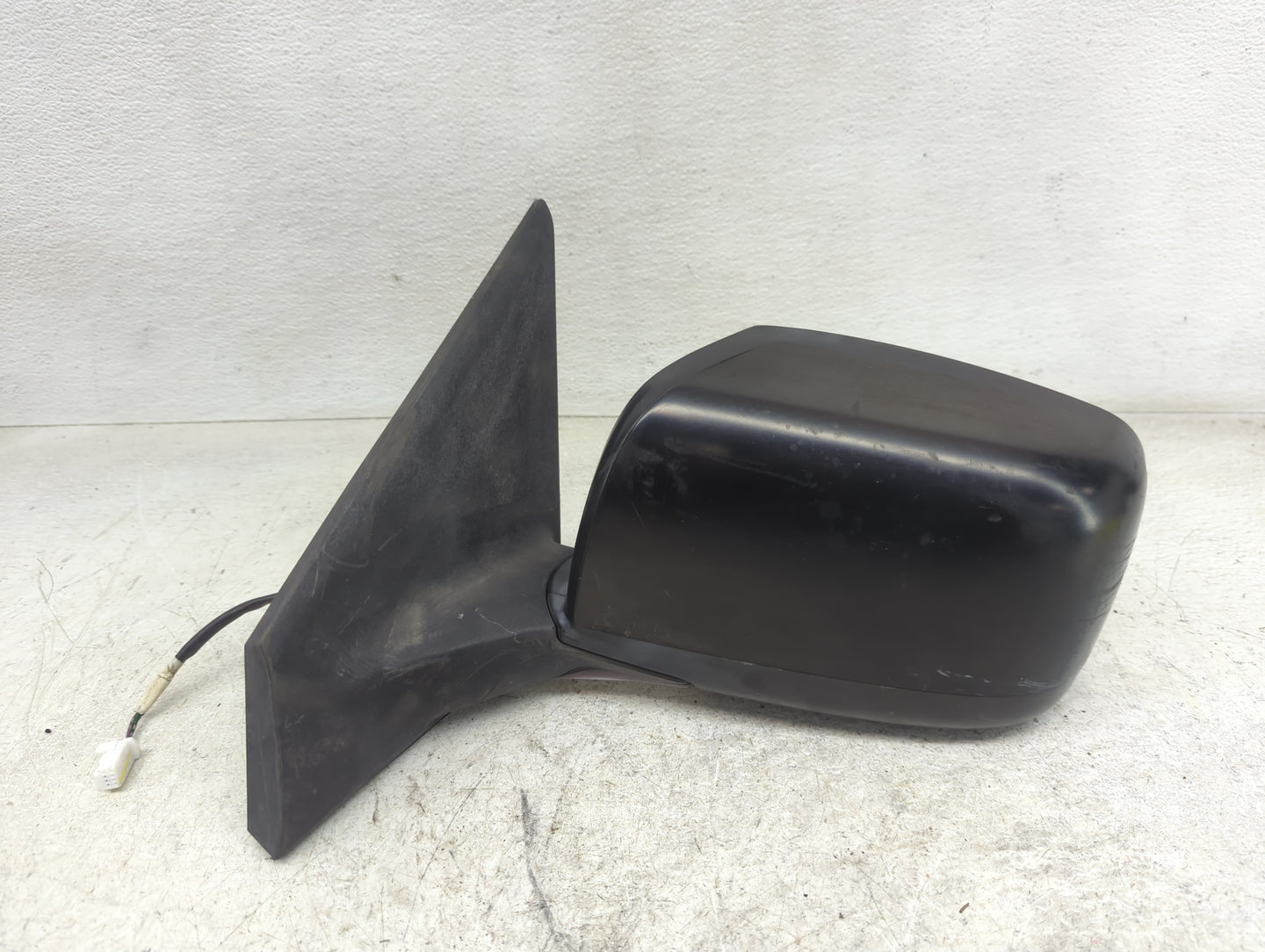 2010 Nissan Rogue Driver Side View Mirror - Left Door Mirror OEM Used - Oemusedautoparts1.com