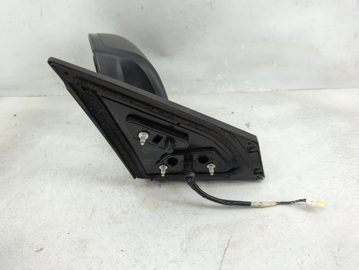2008-2015 Nissan Rogue Driver Side View Mirror - Left Door Mirror OEM Used - Oemusedautoparts1.com