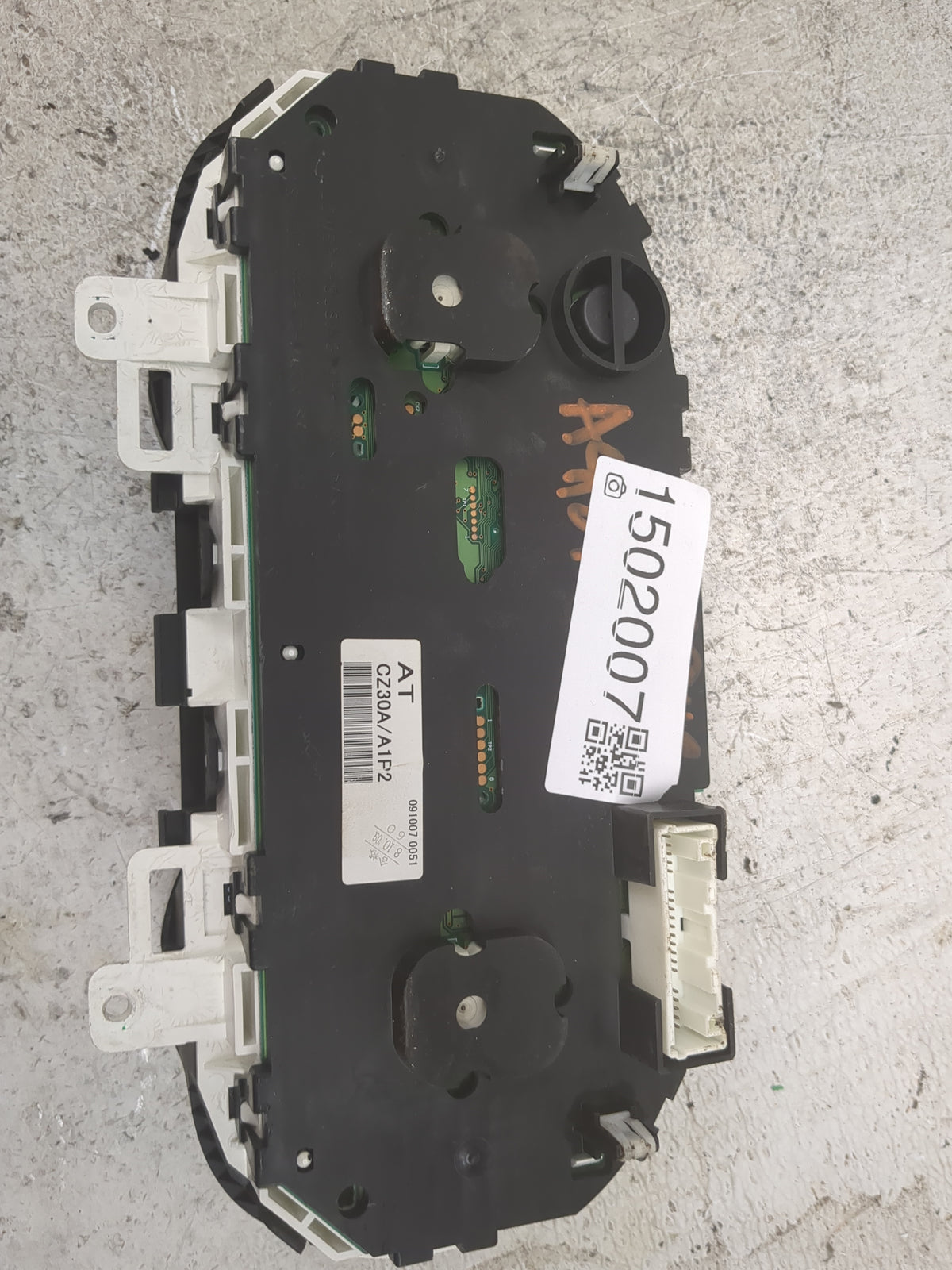 2010 Nissan Rogue Instrument Cluster Speedometer Gauges P/N:CZ30A/A1P2 091007 0051 Miles: Fits OEM Used Auto Parts - Oemused