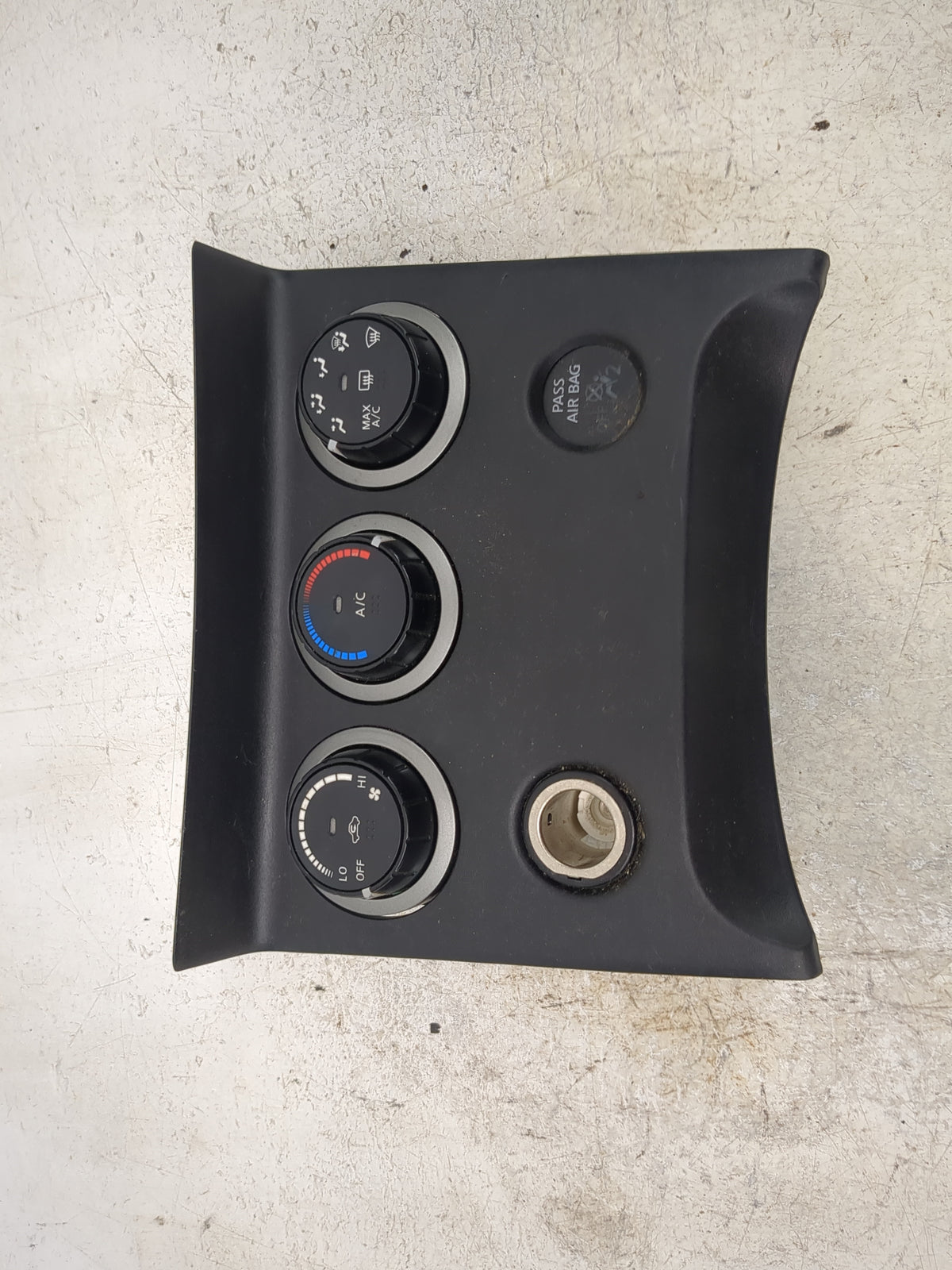 2008-2010 Nissan Rogue Climate Control Module Temperature AC/Heater Replacement P/N:27500 JM00A A02000A7600004 Fits OEM Used