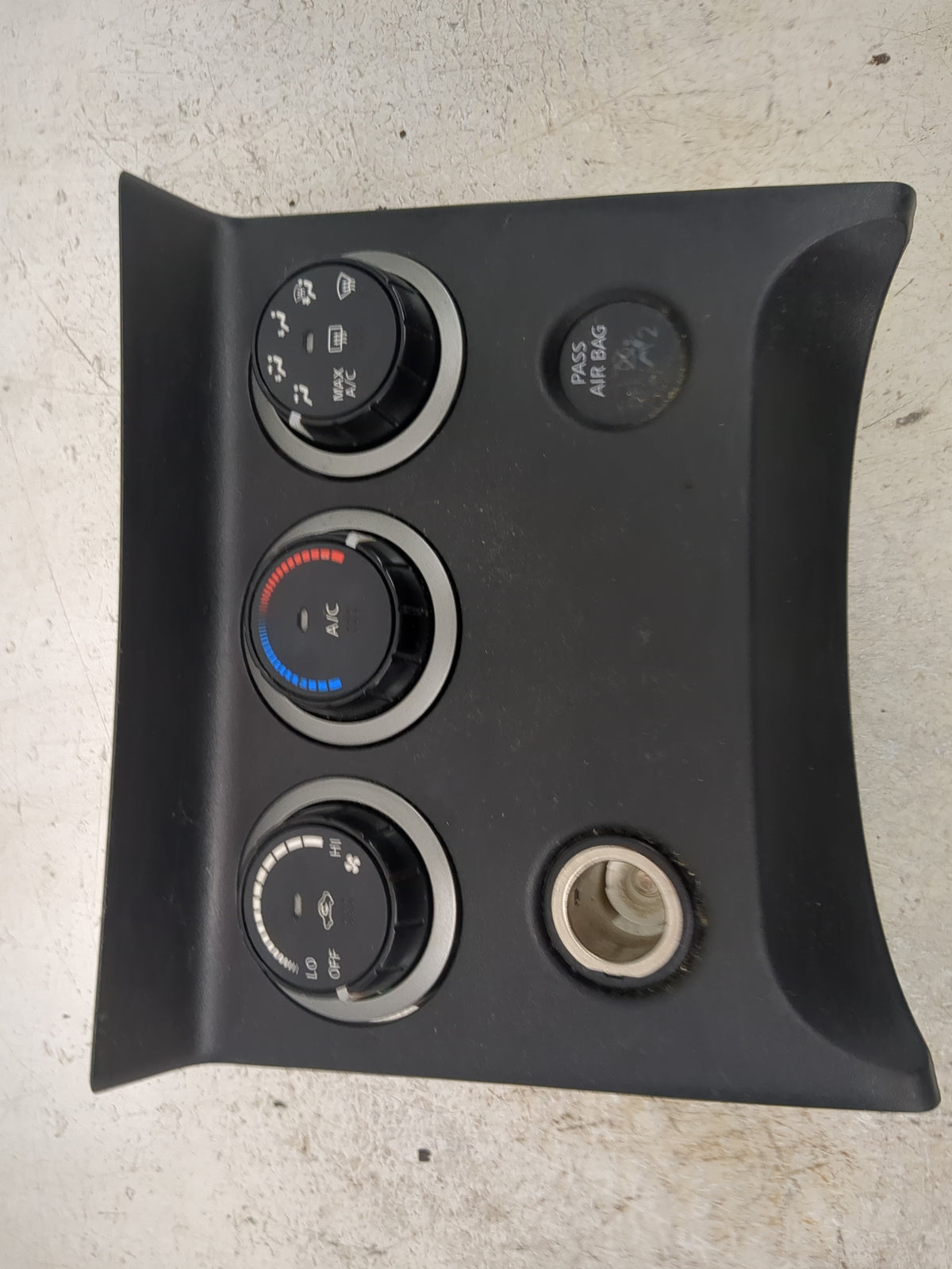 2008-2010 Nissan Rogue Climate Control Module Temperature AC/Heater Replacement P/N:27500 JM00A A02000A7600004 Fits OEM Used