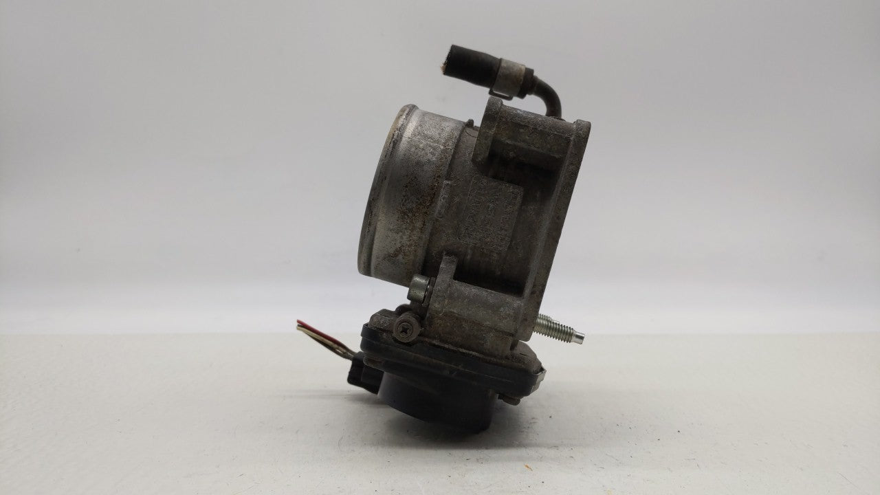 2008-2011 Nissan Rogue Throttle Body P/N:RME60-15 Fits Fits 2007 2008 2009 2010 2011 2012 2013 OEM Used Auto Parts - Oemused