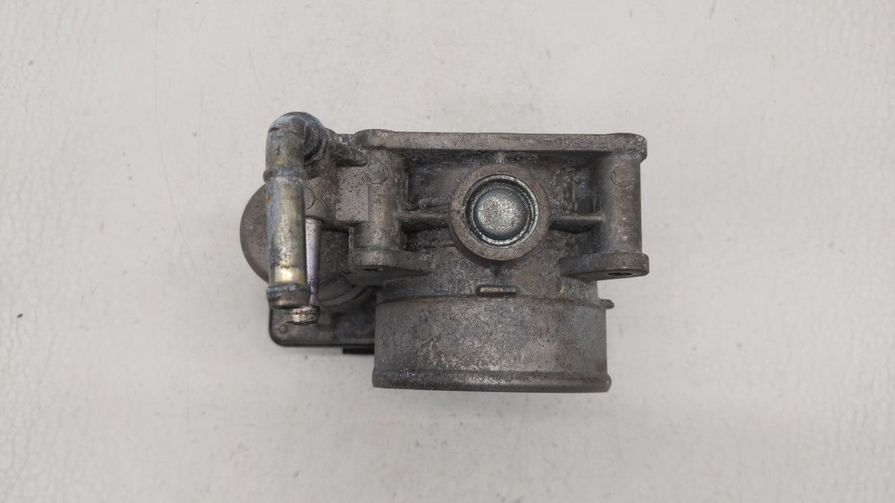 2008-2011 Nissan Rogue Throttle Body P/N:RME60-15 Fits Fits 2007 2008 2009 2010 2011 2012 2013 OEM Used Auto Parts - Oemused