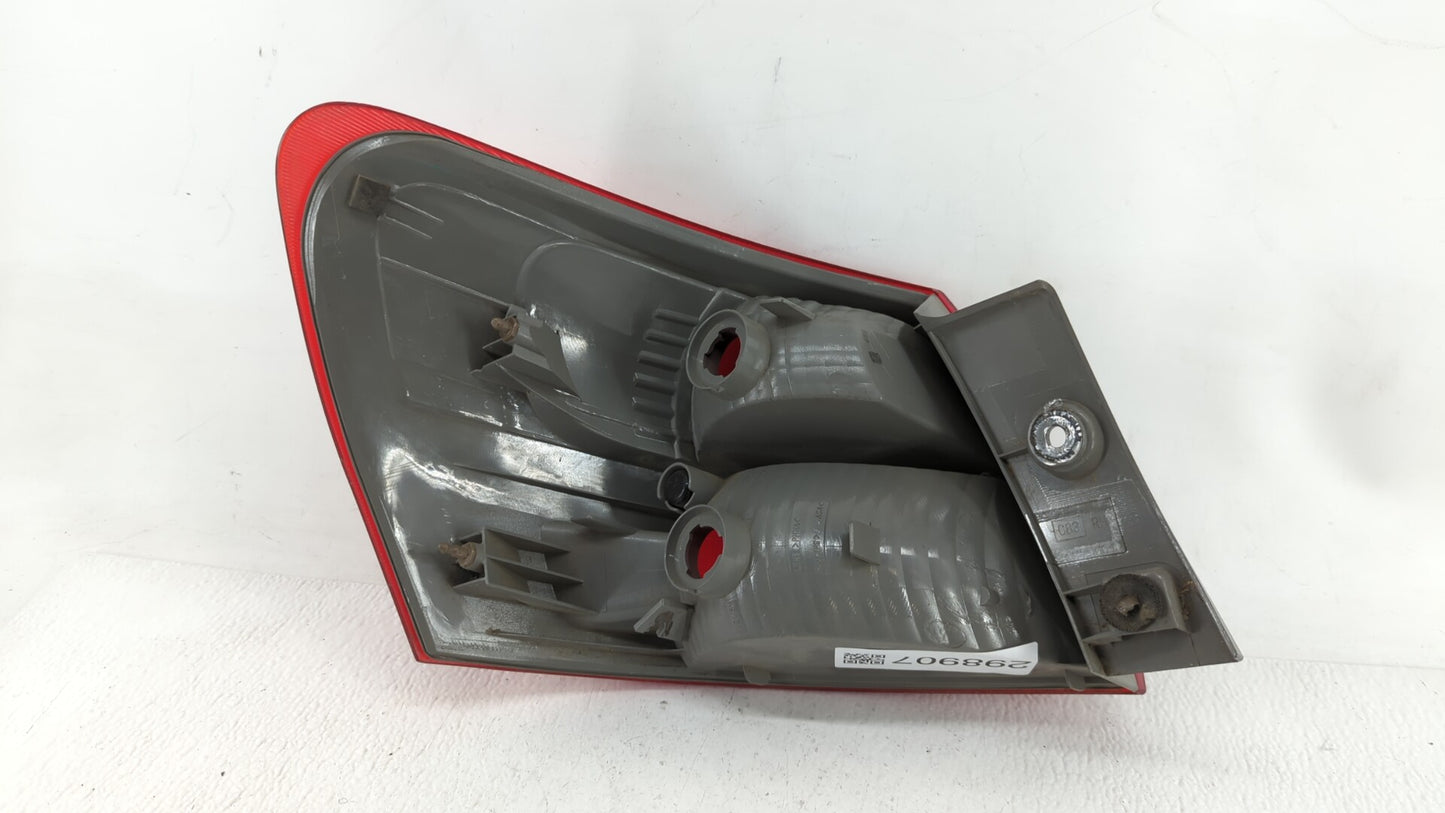 2008-2015 Nissan Rogue Tail Light Assembly Passenger Right OEM Fits Fits 2008 2009 2010 2011 2012 2013 2014 2015 OEM Used Au