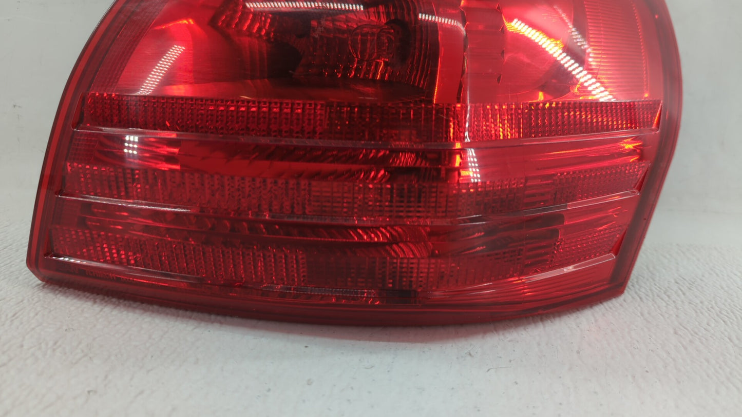 2008-2015 Nissan Rogue Tail Light Assembly Passenger Right OEM Fits Fits 2008 2009 2010 2011 2012 2013 2014 2015 OEM Used Au