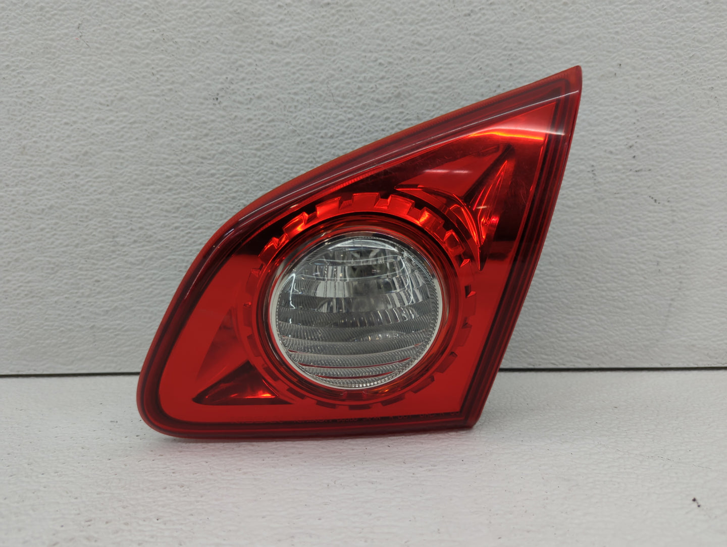 2009-2015 Nissan Rogue Tail Light Assembly Passenger Right OEM Fits Fits 2009 2010 2011 2012 2013 2014 2015 OEM Used Auto Pa