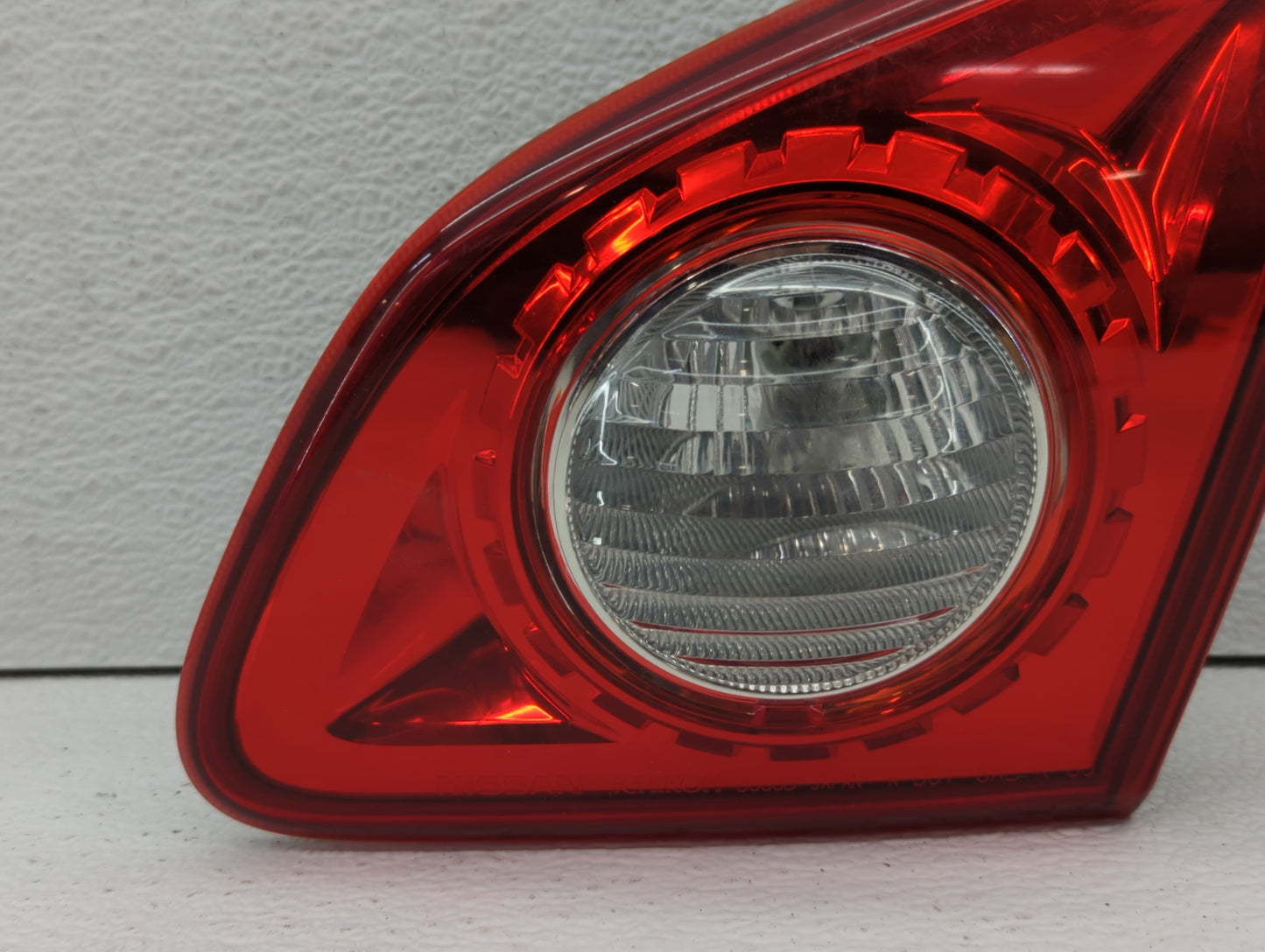 2009-2015 Nissan Rogue Tail Light Assembly Passenger Right OEM Fits Fits 2009 2010 2011 2012 2013 2014 2015 OEM Used Auto Pa
