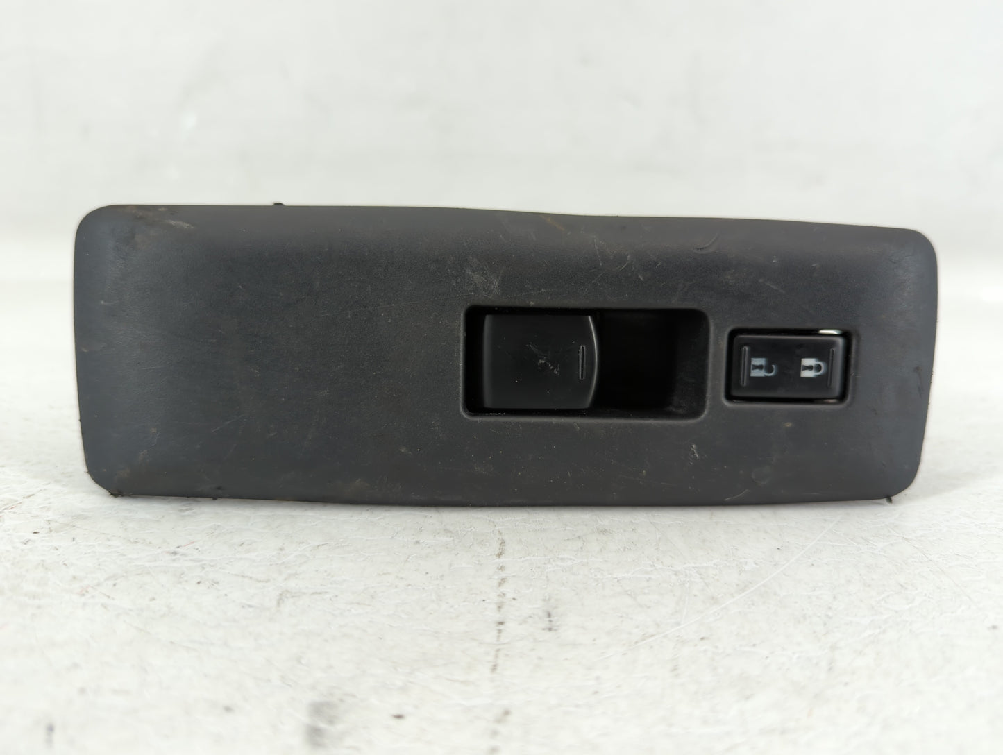 2010 Nissan Rogue Passenger Right Power Window Switch 80960 Jm00a - Oemusedautoparts1.com