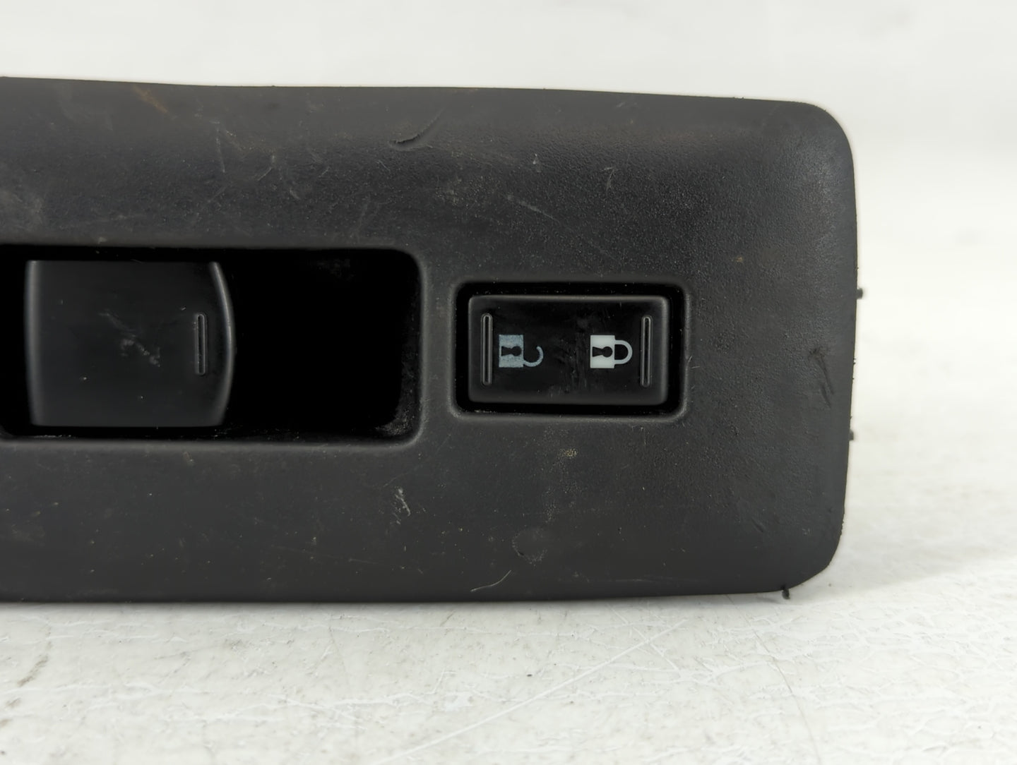 2010 Nissan Rogue Passenger Right Power Window Switch 80960 Jm00a - Oemusedautoparts1.com