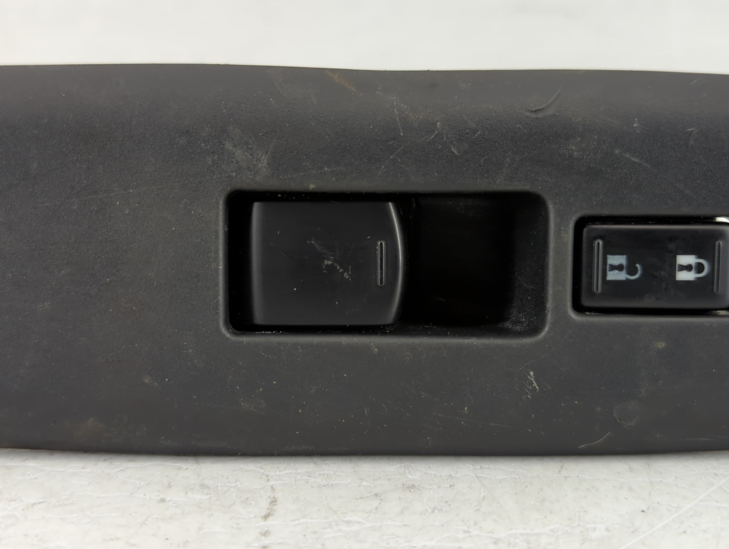 2010 Nissan Rogue Passenger Right Power Window Switch 80960 Jm00a - Oemusedautoparts1.com