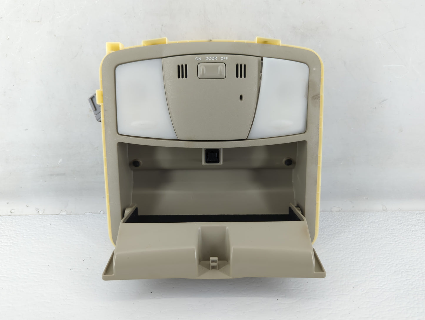 2008-2012 Nissan Rogue Overhead Roof Console 574185 - Oemusedautoparts1.com
