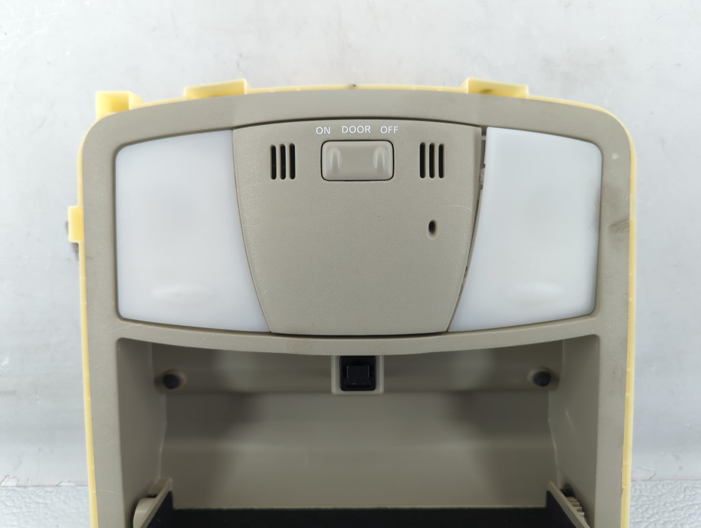 2008-2012 Nissan Rogue Overhead Roof Console 574185 - Oemusedautoparts1.com