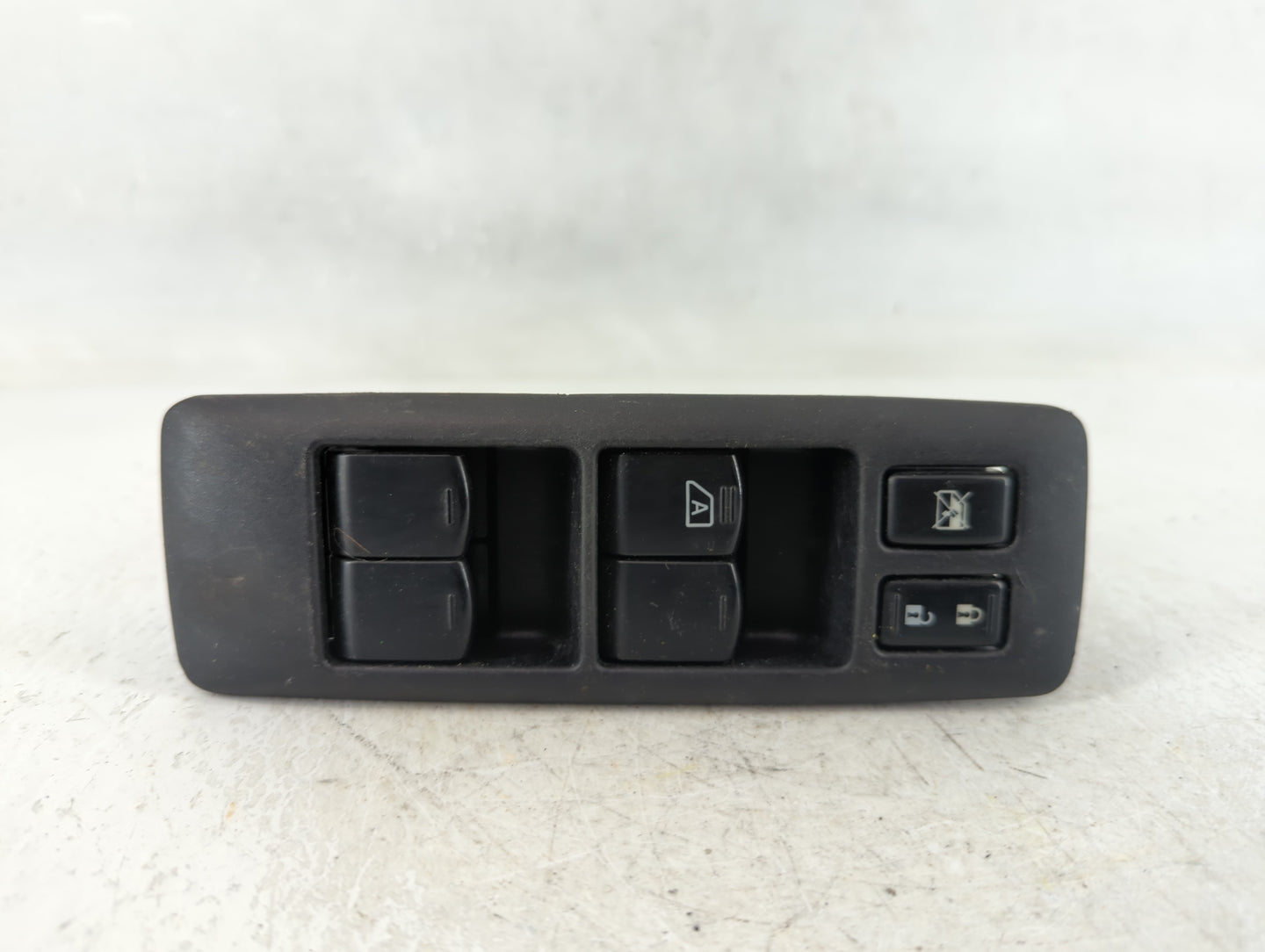 2008-2010 Nissan Rogue Master Power Window Switch Replacement Driver Side Left Fits Fits 2008 2009 2010 OEM Used Auto Parts 