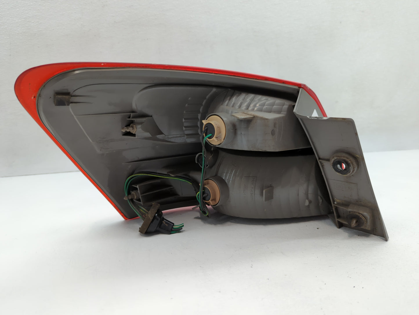 2008-2015 Nissan Rogue Tail Light Assembly Passenger Right OEM Fits Fits 2008 2009 2010 2011 2012 2013 2014 2015 OEM Used Au