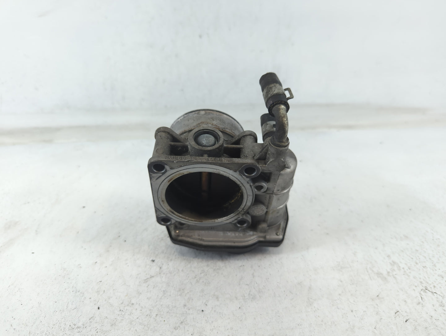 2008-2011 Nissan Rogue Throttle Body P/N:RME60-15 Fits Fits 2007 2008 2009 2010 2011 2012 2013 OEM Used Auto Parts - Oemused