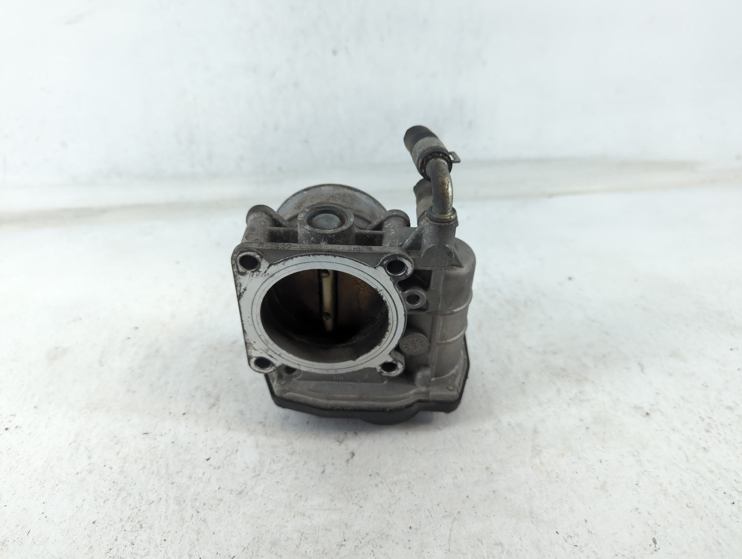 2008-2011 Nissan Rogue Throttle Body P/N:RME60-15 2202H Fits Fits 2007 2008 2009 2010 2011 2012 2013 OEM Used Auto Parts - O