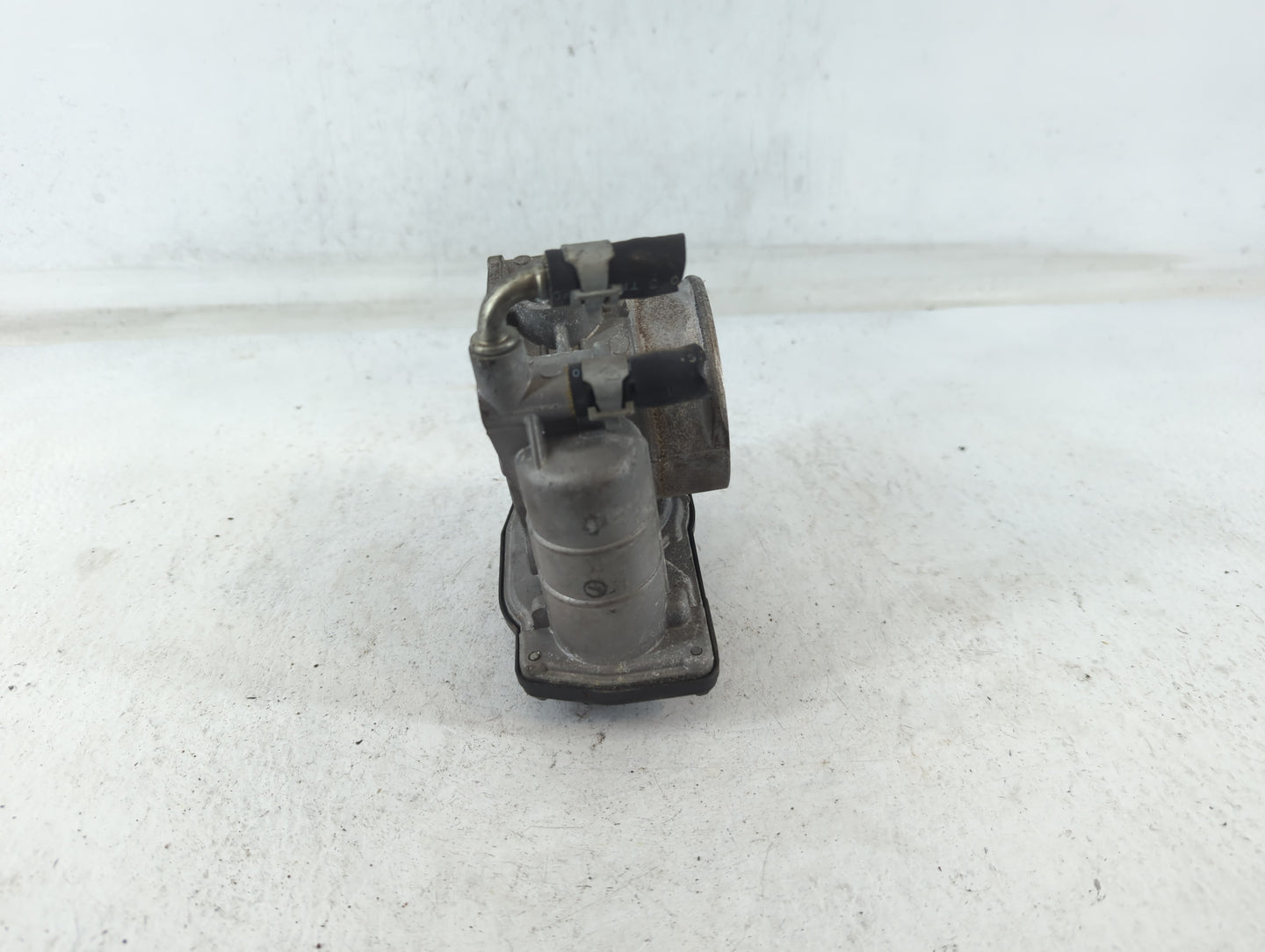 2008-2011 Nissan Rogue Throttle Body P/N:RME60-15 2202H Fits Fits 2007 2008 2009 2010 2011 2012 2013 OEM Used Auto Parts - O